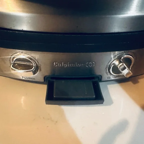 Calphalon 5 in 1 Electric Grill with Removable Plates - Picture 3 of 15